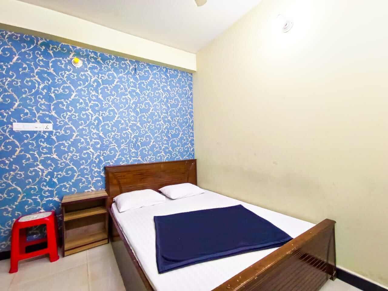 Sarmom Guest House 
